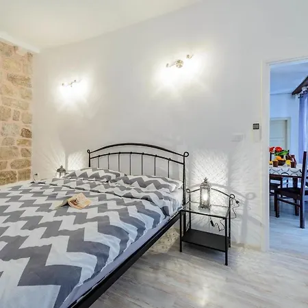 And Le Petit Nono 4* Ντουμπρόβνικ